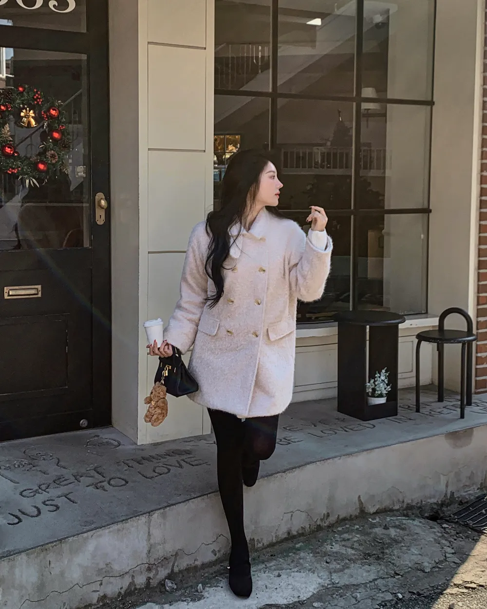 코트 모델 착용 이미지-S1L49