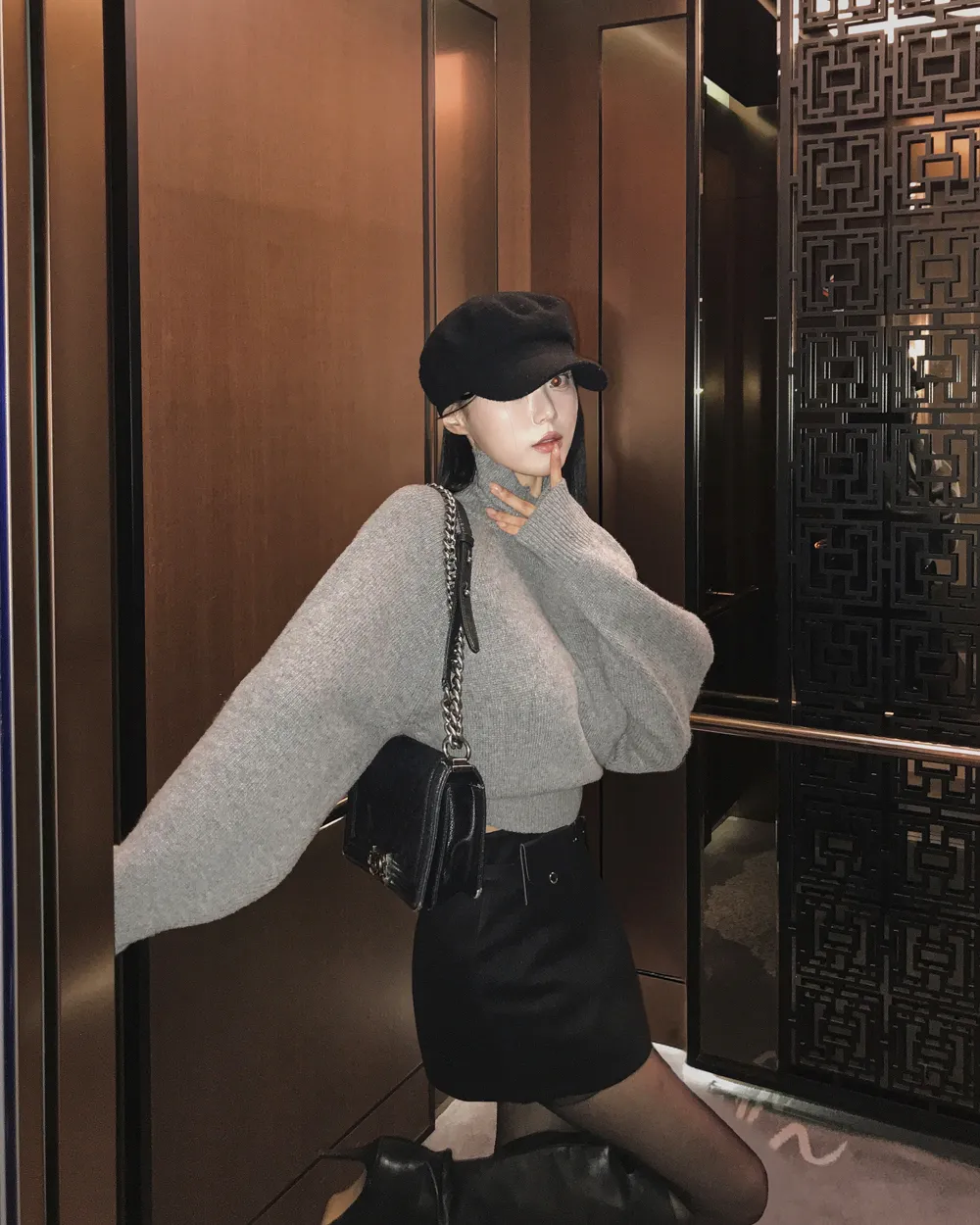 코트 모델 착용 이미지-S2L99