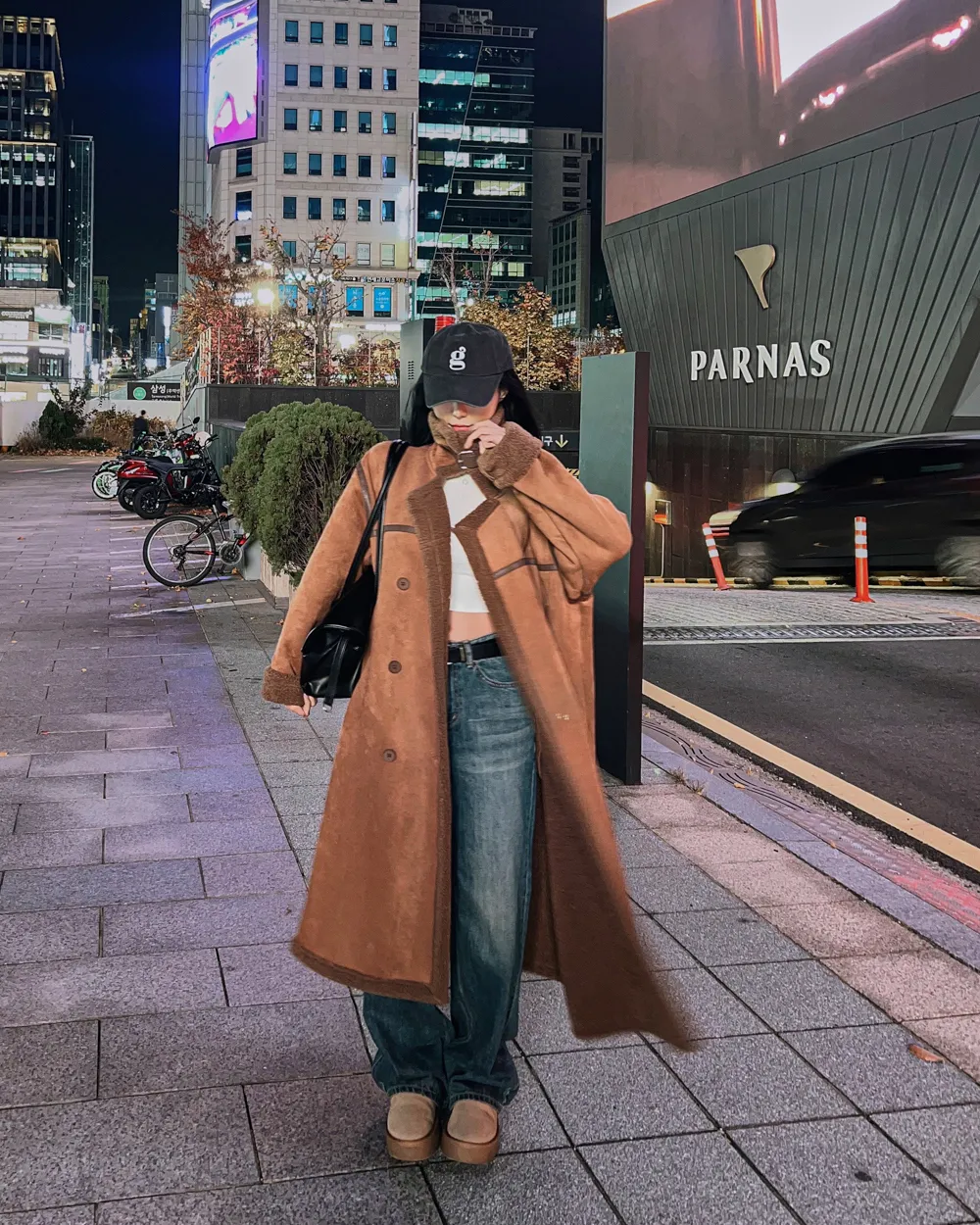 코트 모델 착용 이미지-S2L54