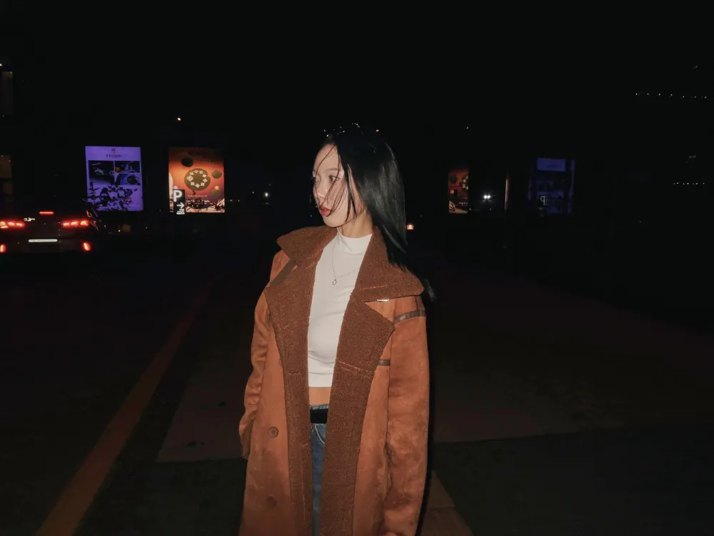 코트 모델 착용 이미지-S2L57