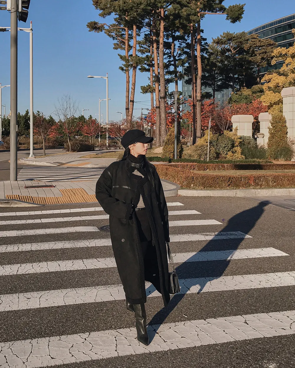 코트 모델 착용 이미지-S2L63