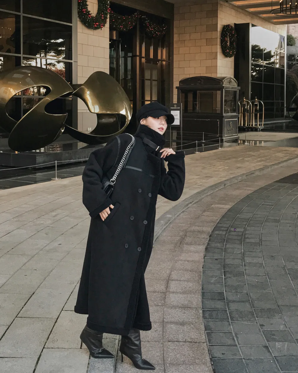 코트 모델 착용 이미지-S2L90