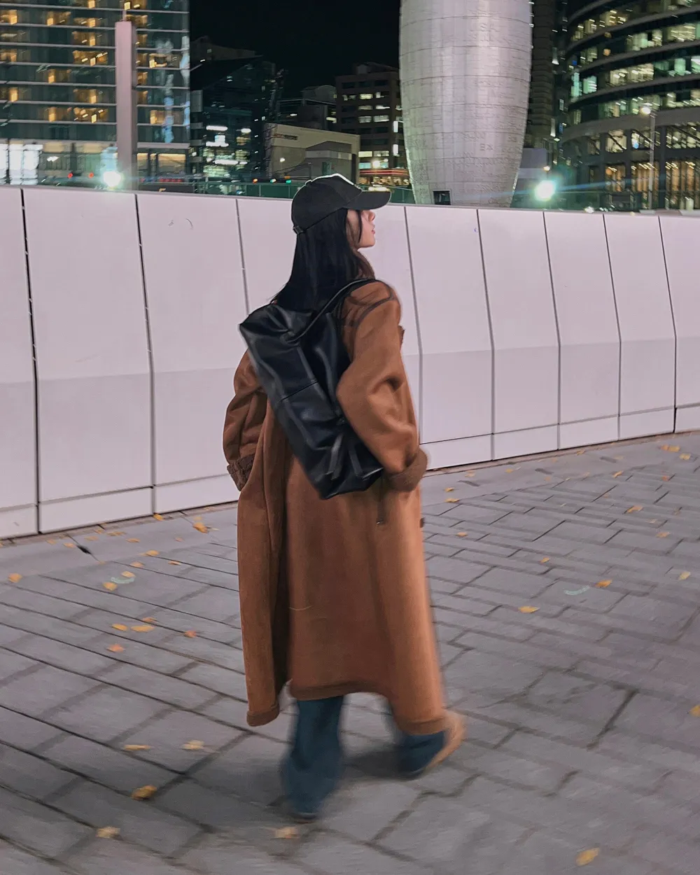 코트 모델 착용 이미지-S2L39