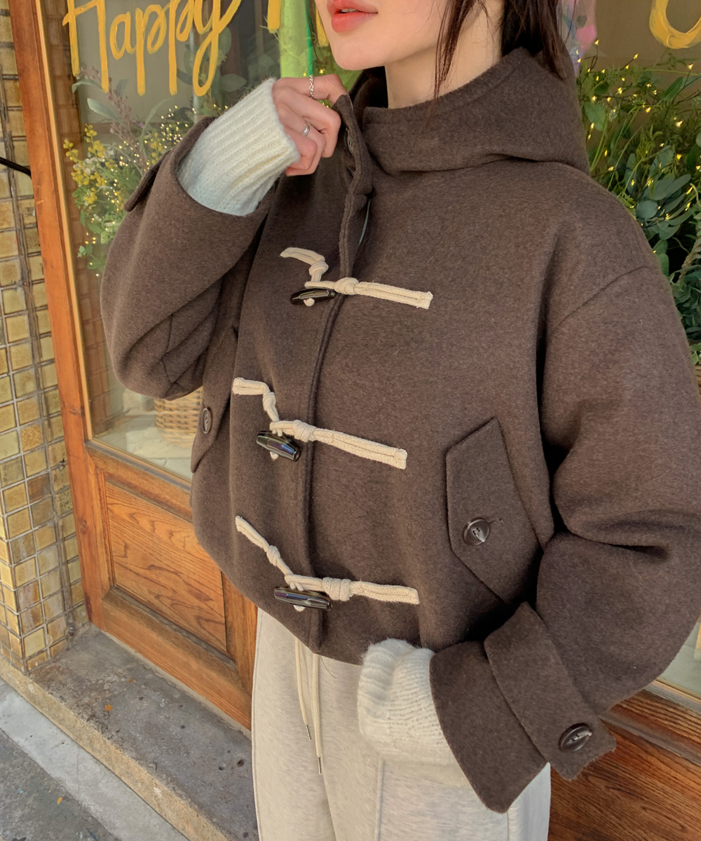 キルト風フードハイネックトグルボタンショートカラージャケット