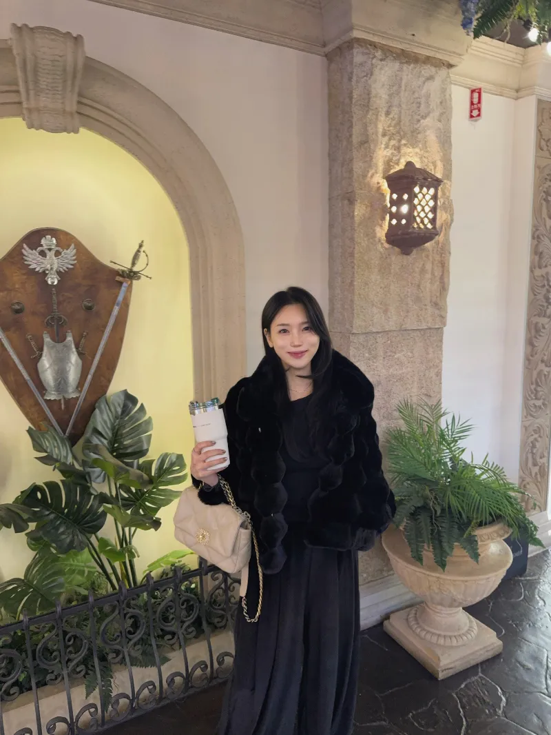 롱 스커트 모델 착용 이미지-S1L49