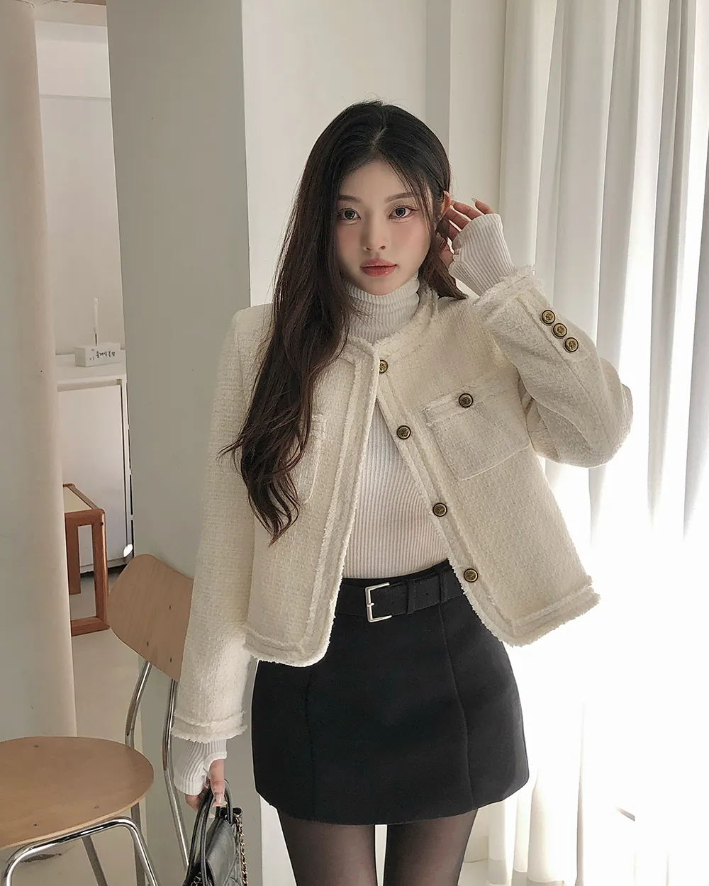 미니 스커트 모델 착용 이미지-S2L27