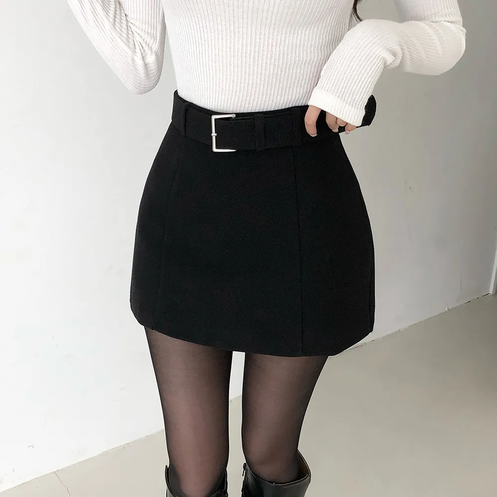 미니 스커트 모델 착용 이미지-S4L11