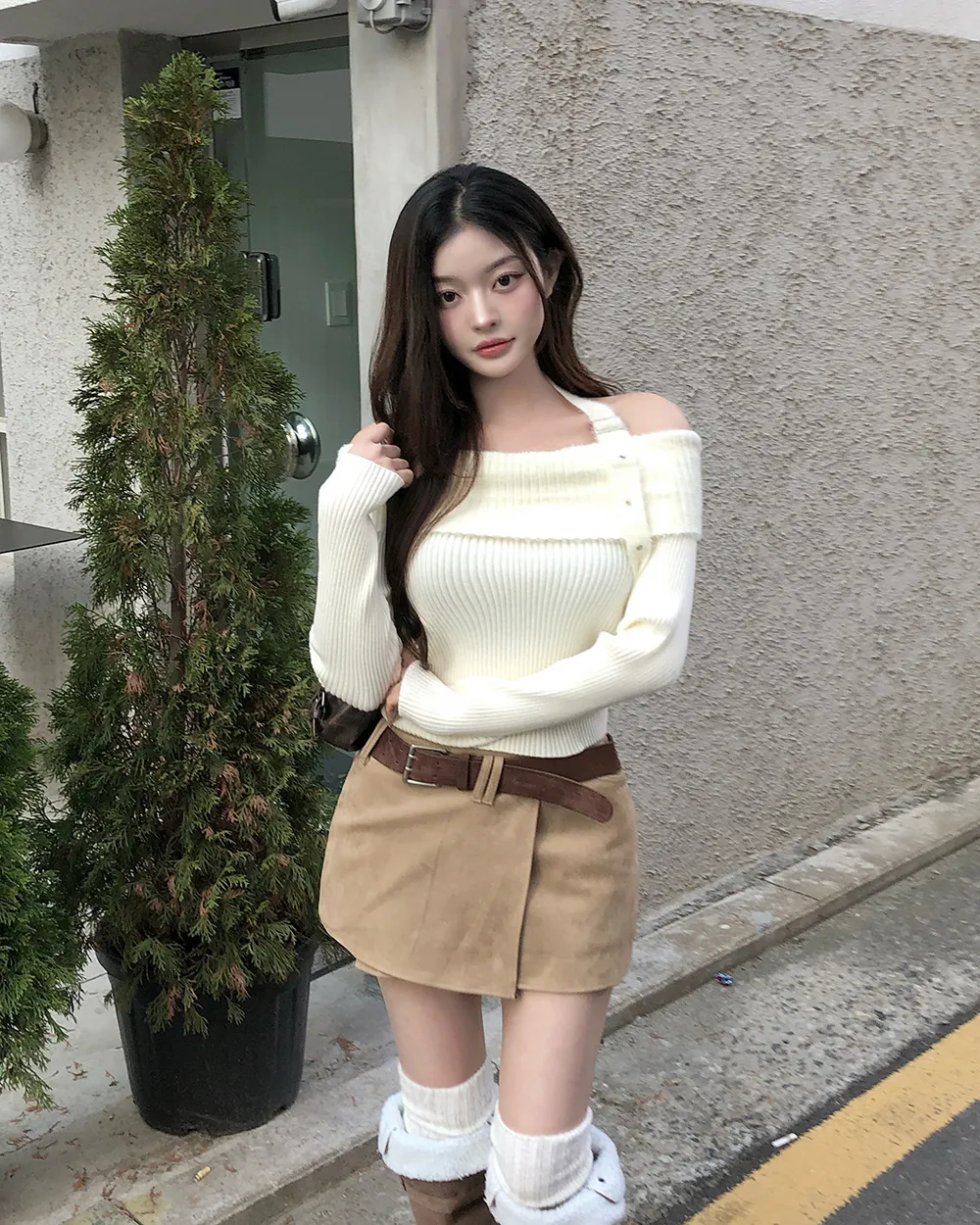 미니 스커트 모델 착용 이미지-S3L14