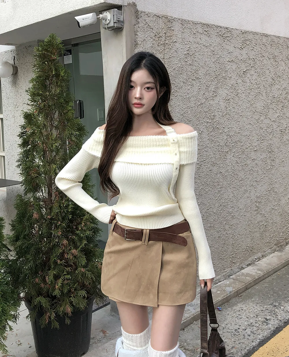 미니 스커트 모델 착용 이미지-S3L12