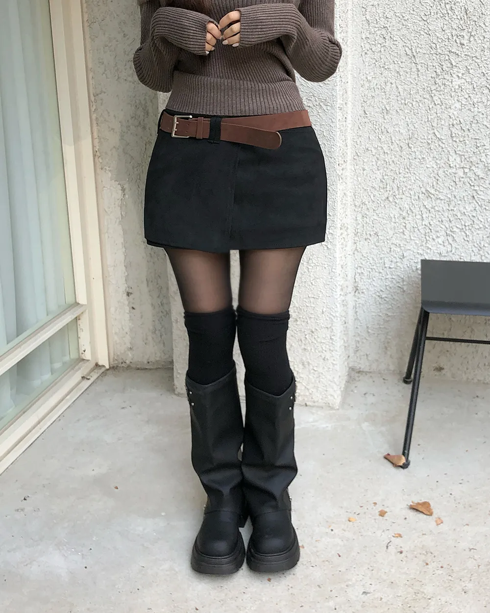 미니 스커트 모델 착용 이미지-S3L19