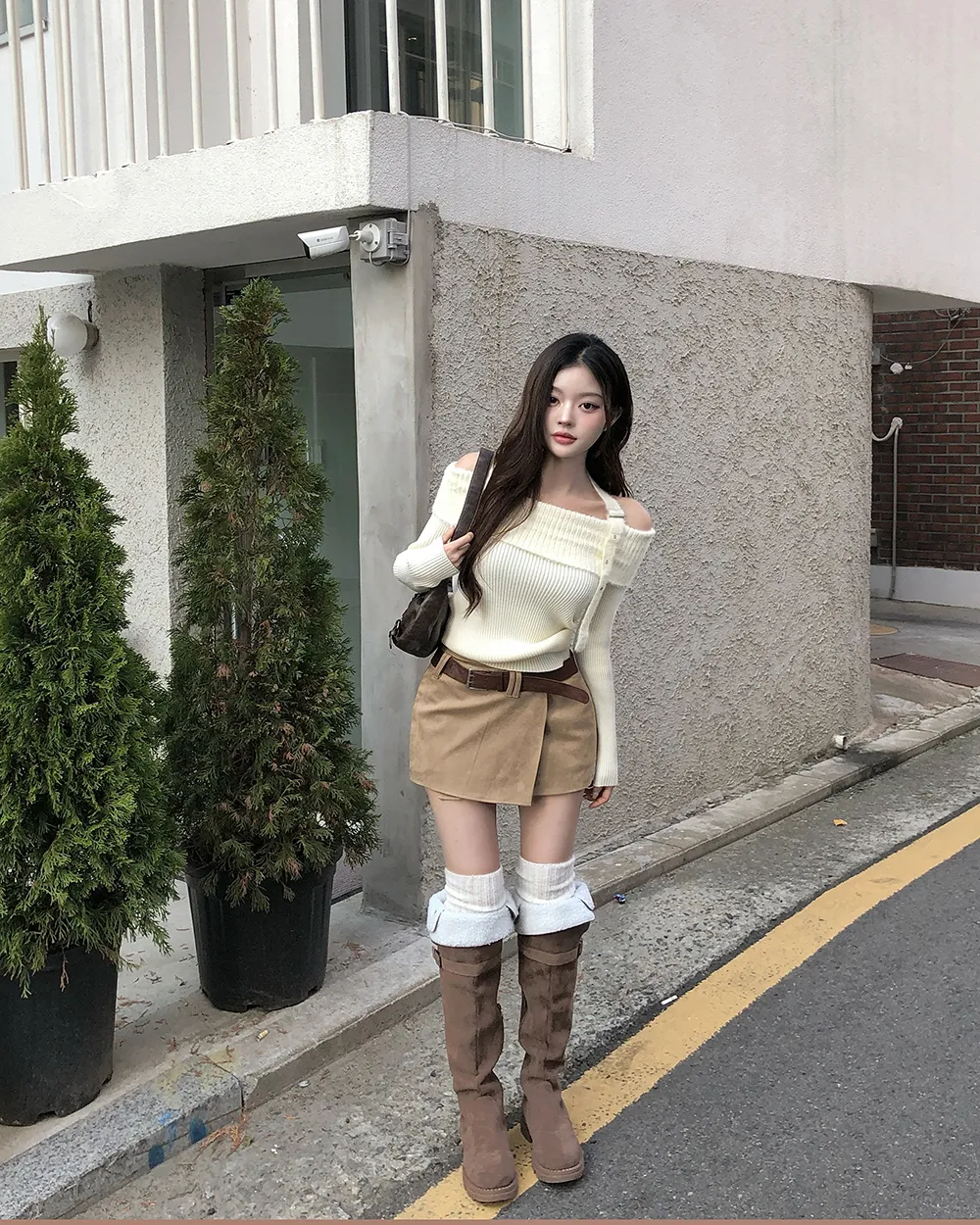 미니 스커트 모델 착용 이미지-S3L16