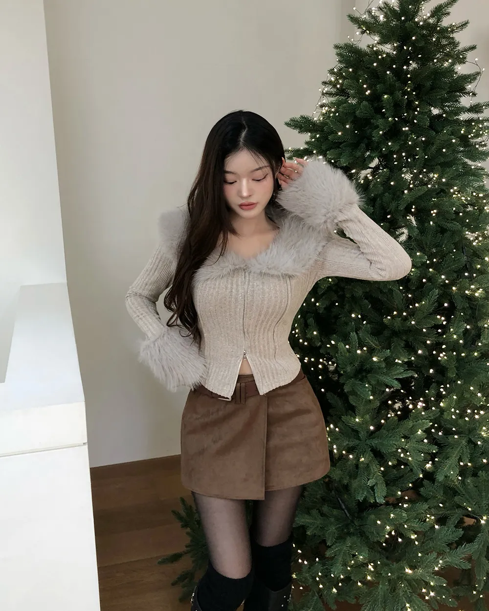 미니 스커트 모델 착용 이미지-S2L18