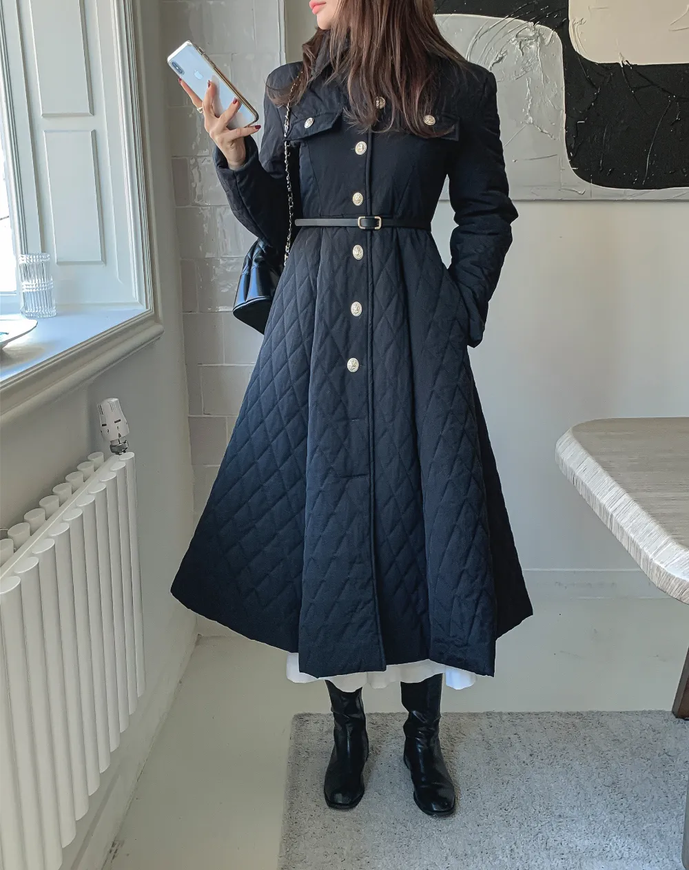 드레스 모델 착용 이미지-S2L10