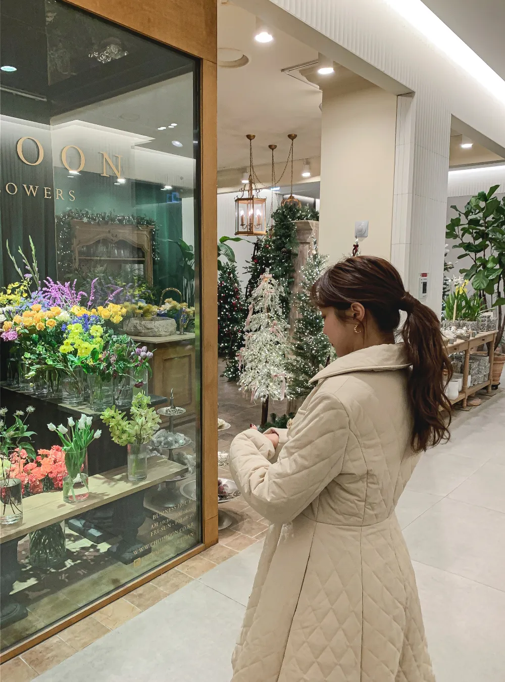 드레스 모델 착용 이미지-S2L19