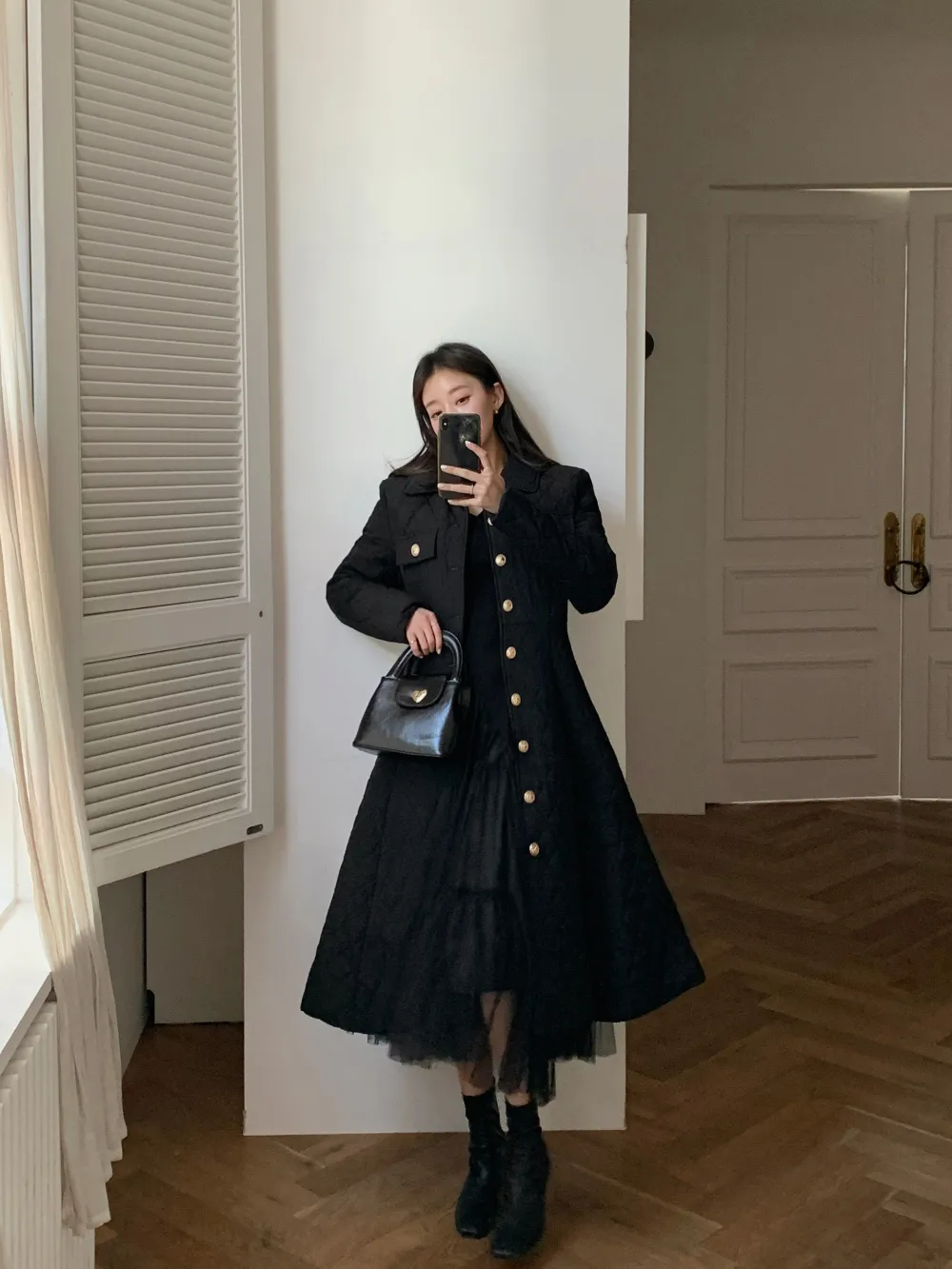 드레스 모델 착용 이미지-S4L8