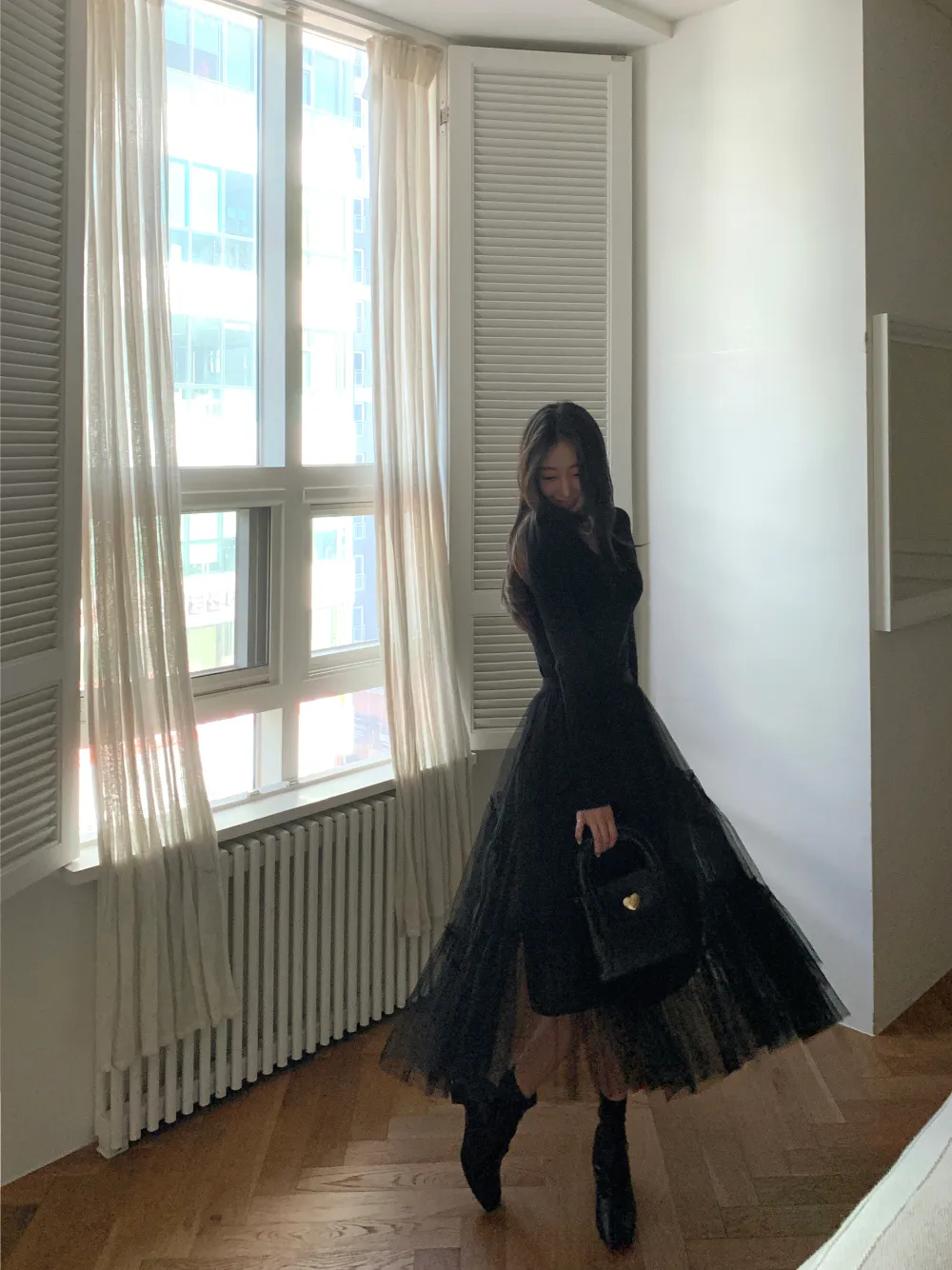 드레스 모델 착용 이미지-S4L12