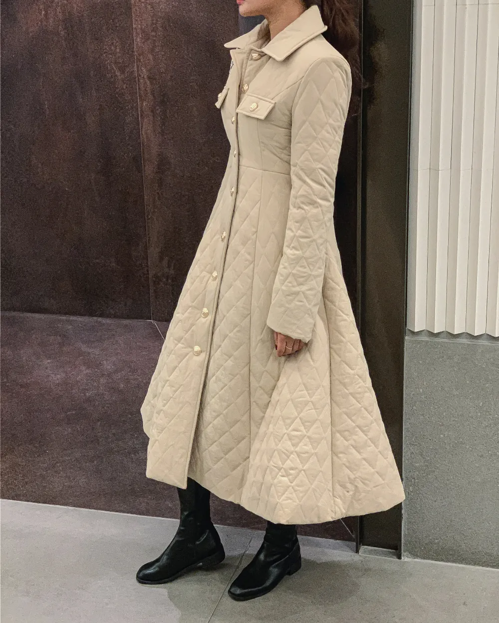 드레스 모델 착용 이미지-S2L40