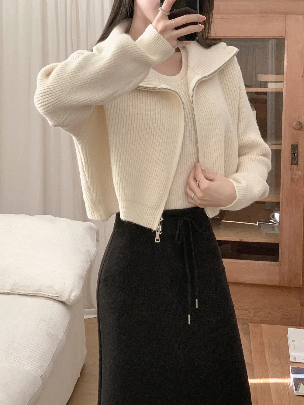 롱 스커트 모델 착용 이미지-S3L3