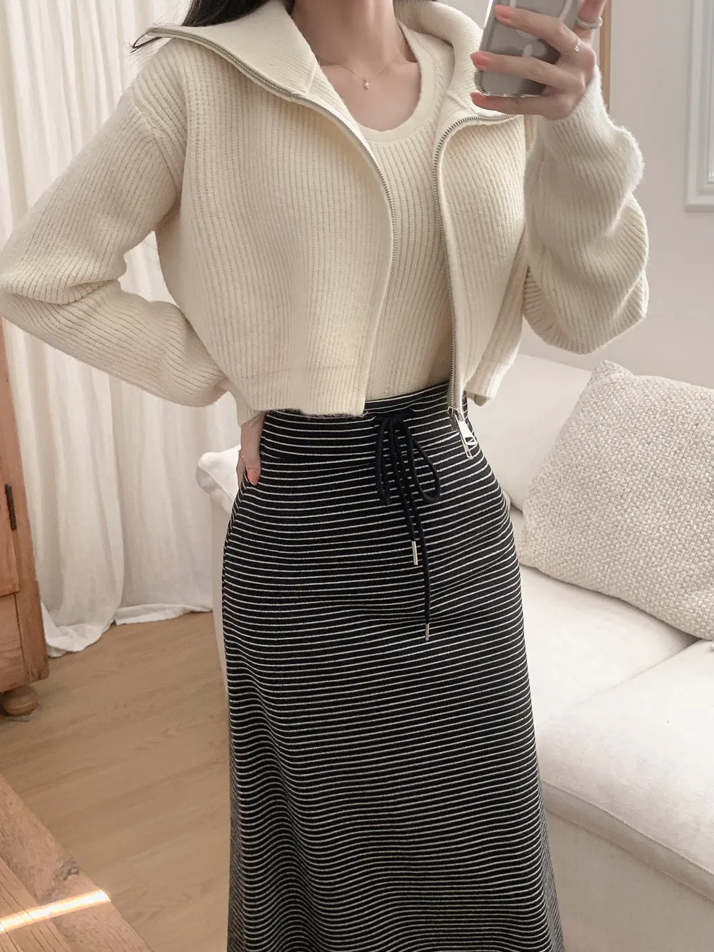 롱 스커트 모델 착용 이미지-S3L37