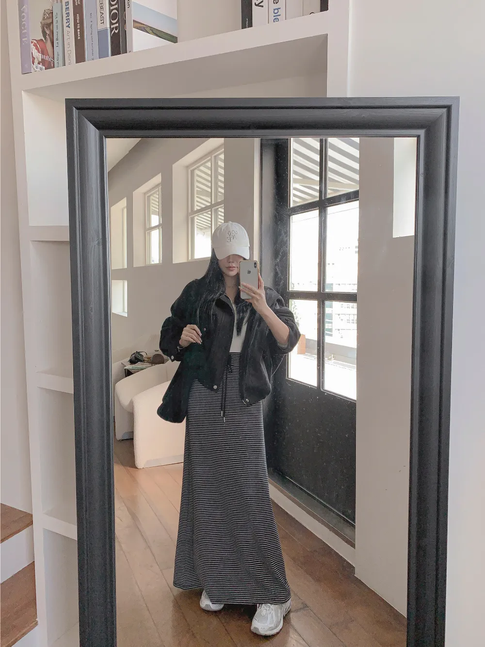 롱 스커트 모델 착용 이미지-S1L44