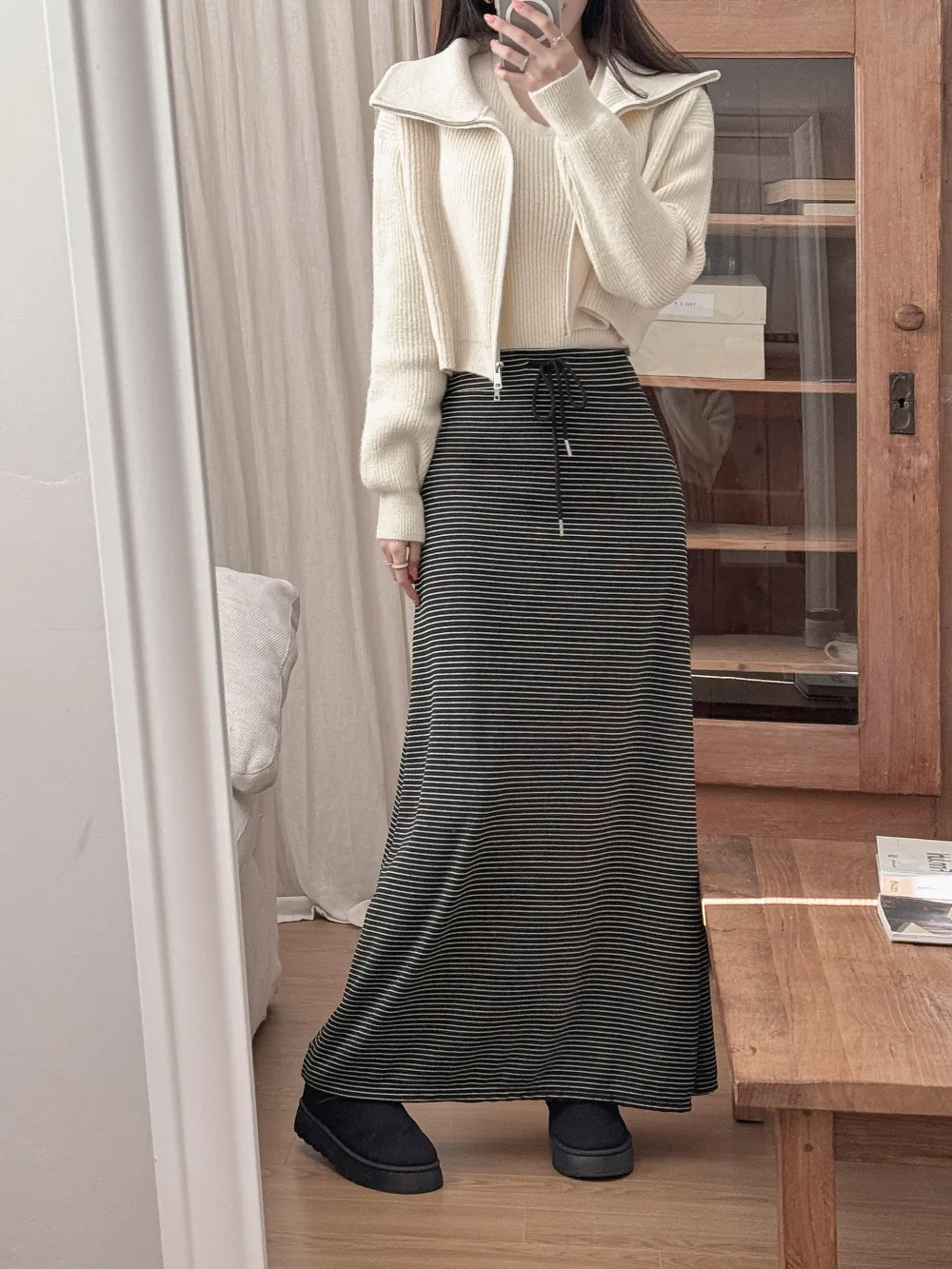 롱 스커트 모델 착용 이미지-S3L33