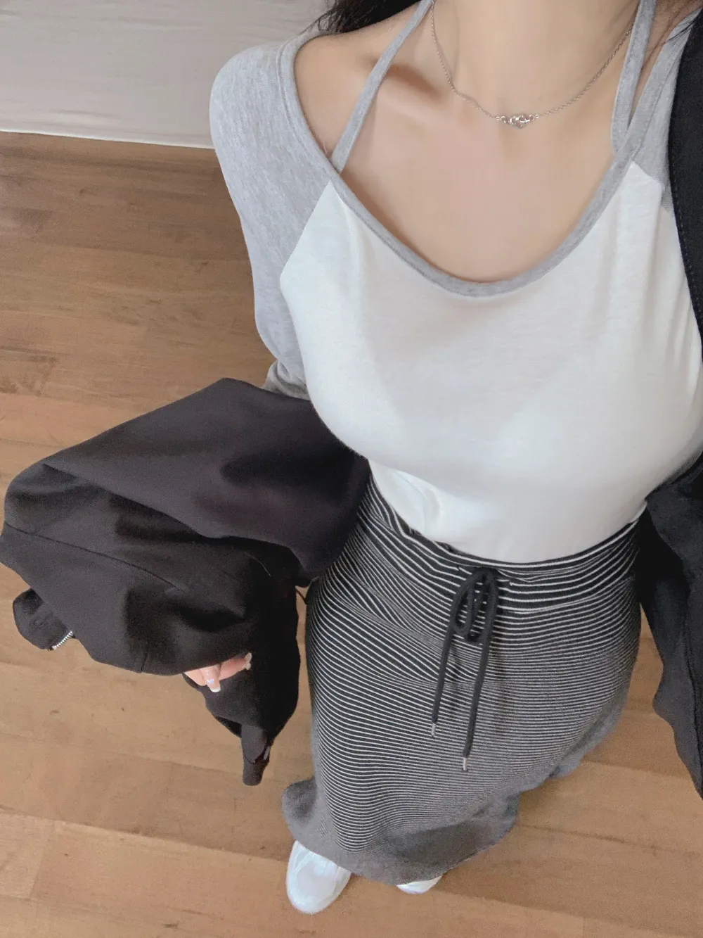 롱 스커트 모델 착용 이미지-S1L53