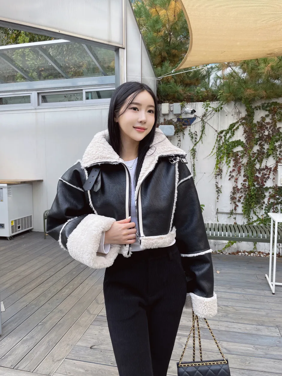 재킷 모델 착용 이미지-S1L17