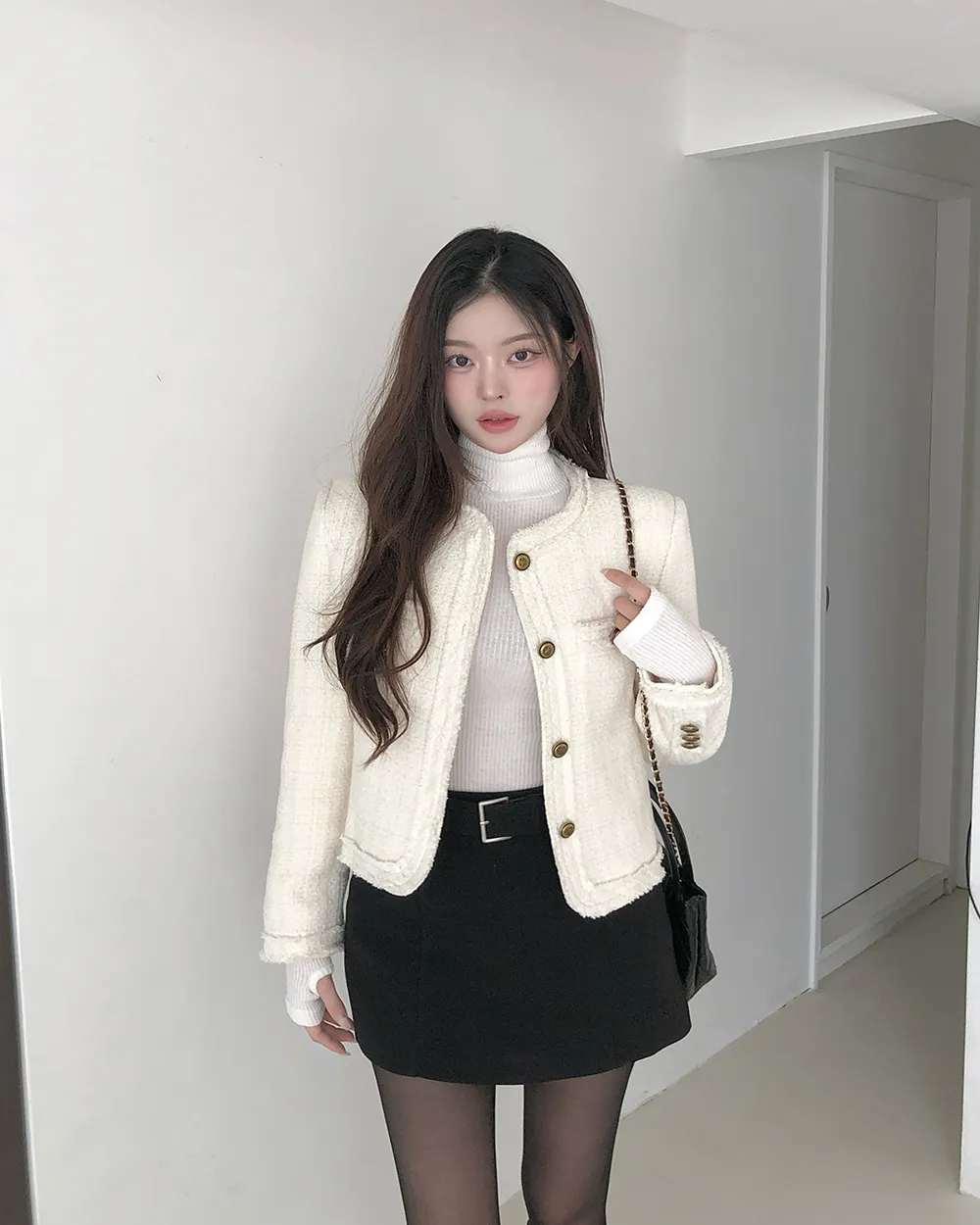 긴팔 티셔츠 모델 착용 이미지-S2L44