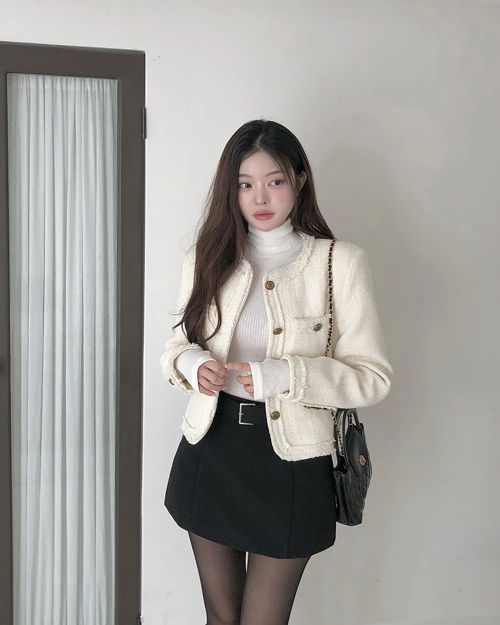 긴팔 티셔츠 모델 착용 이미지-S2L42