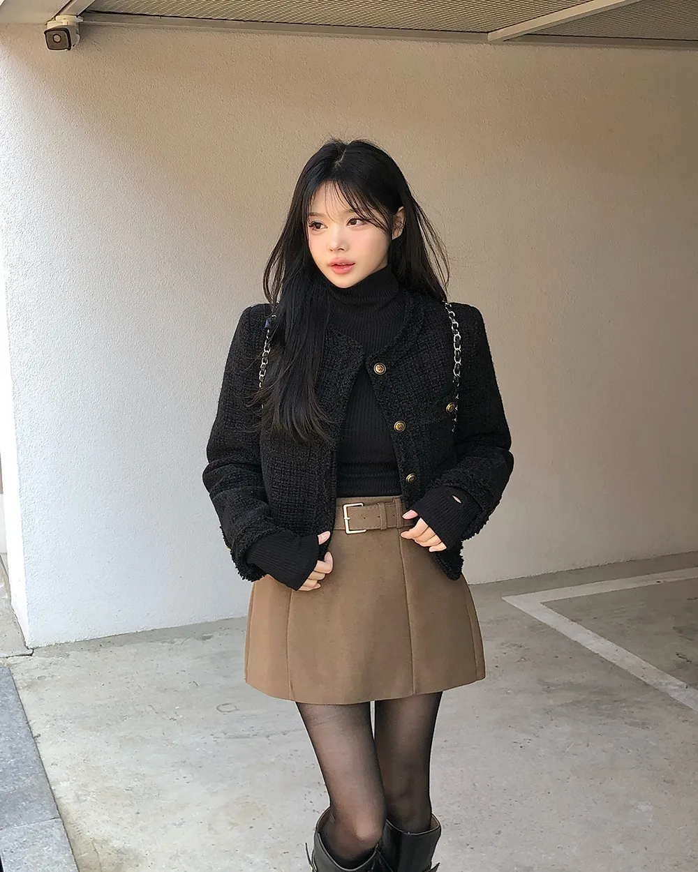 긴팔 티셔츠 모델 착용 이미지-S2L55