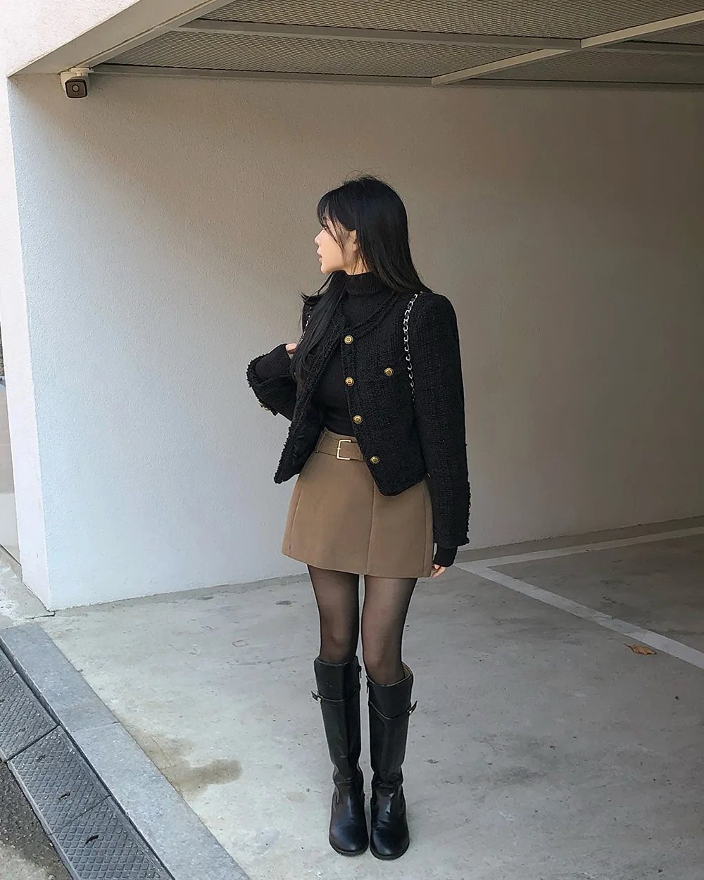 긴팔 티셔츠 모델 착용 이미지-S2L53