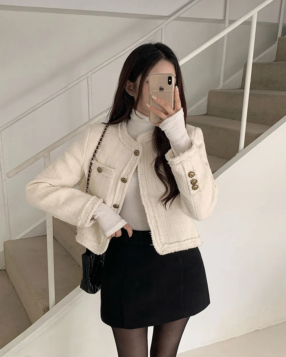 긴팔 티셔츠 모델 착용 이미지-S2L45