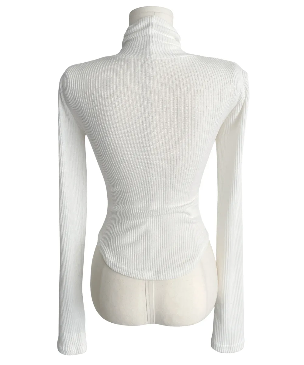 긴팔 티셔츠 화이트 색상 이미지-S2L69