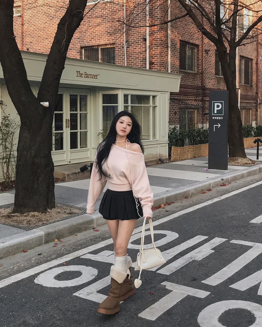 긴팔 티셔츠 모델 착용 이미지-S1L67