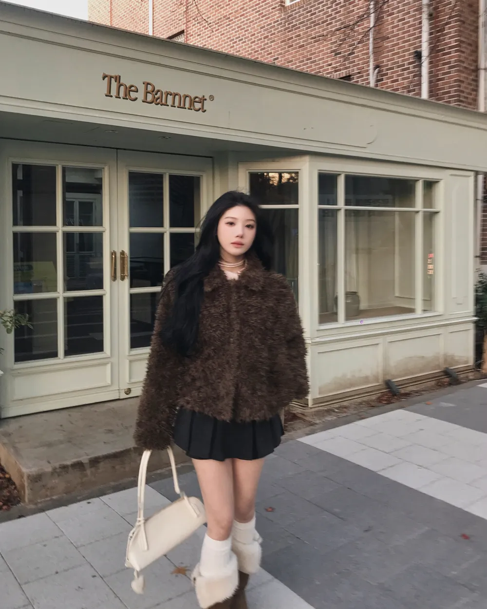 긴팔 티셔츠 모델 착용 이미지-S1L89