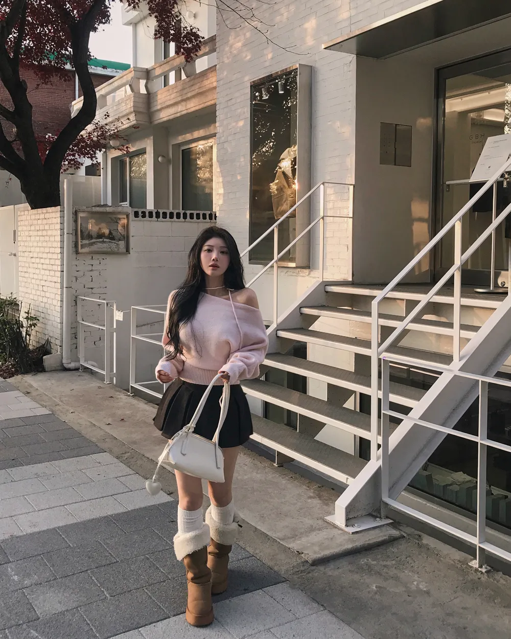 긴팔 티셔츠 모델 착용 이미지-S1L66