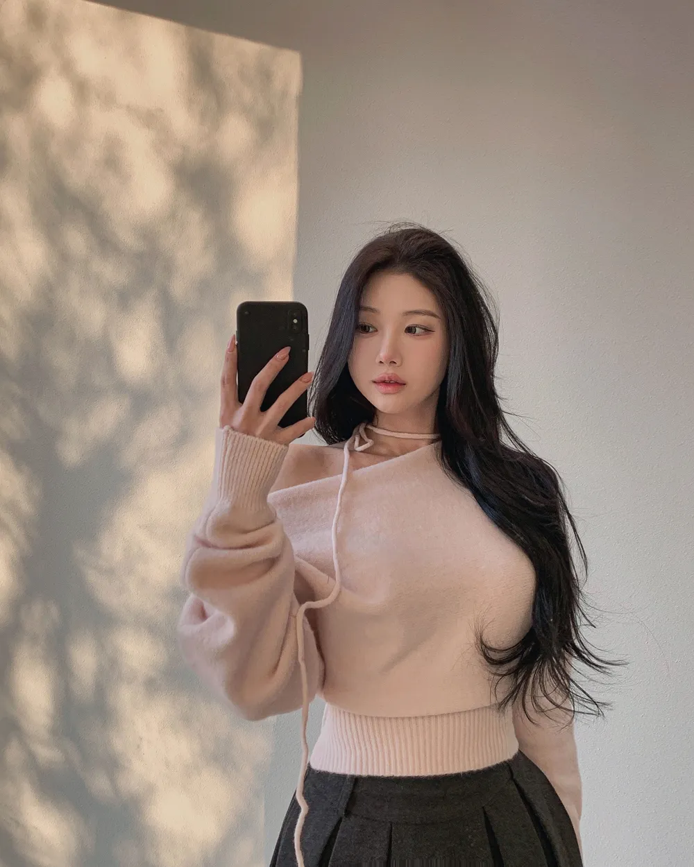 긴팔 티셔츠 모델 착용 이미지-S1L53