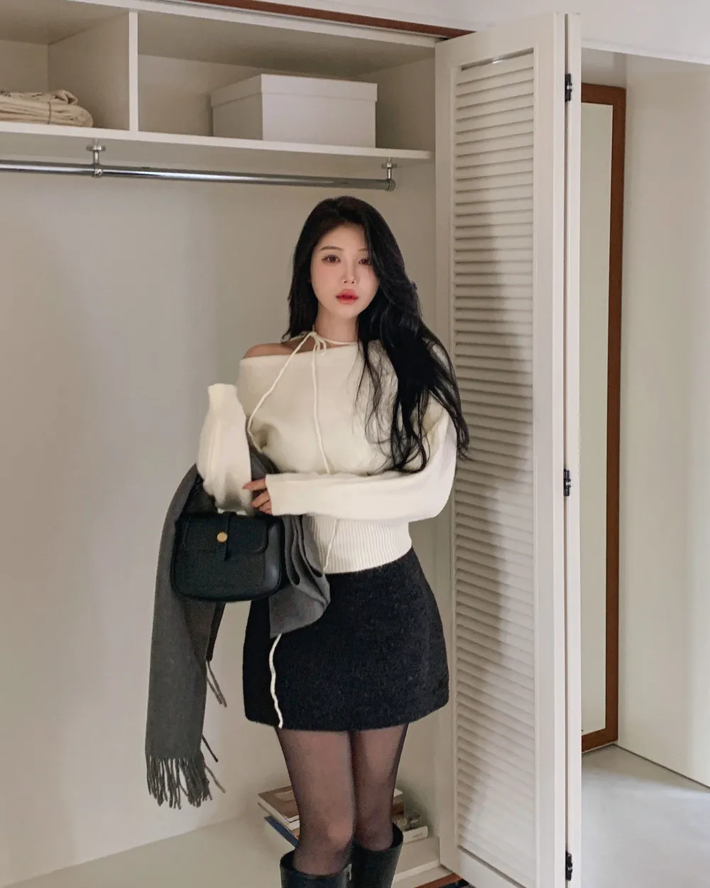 긴팔 티셔츠 모델 착용 이미지-S1L46