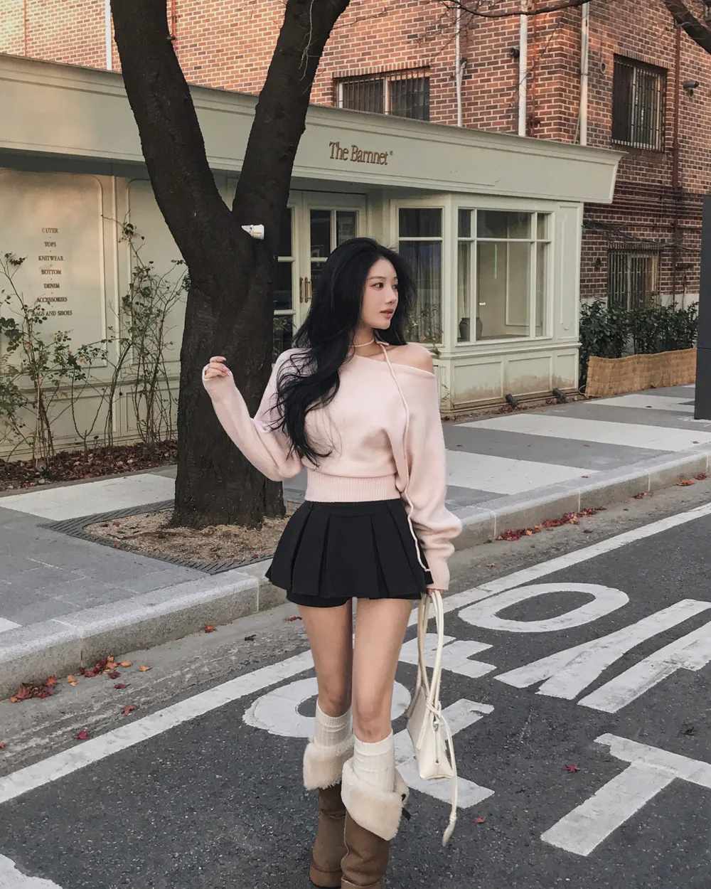 긴팔 티셔츠 모델 착용 이미지-S1L64