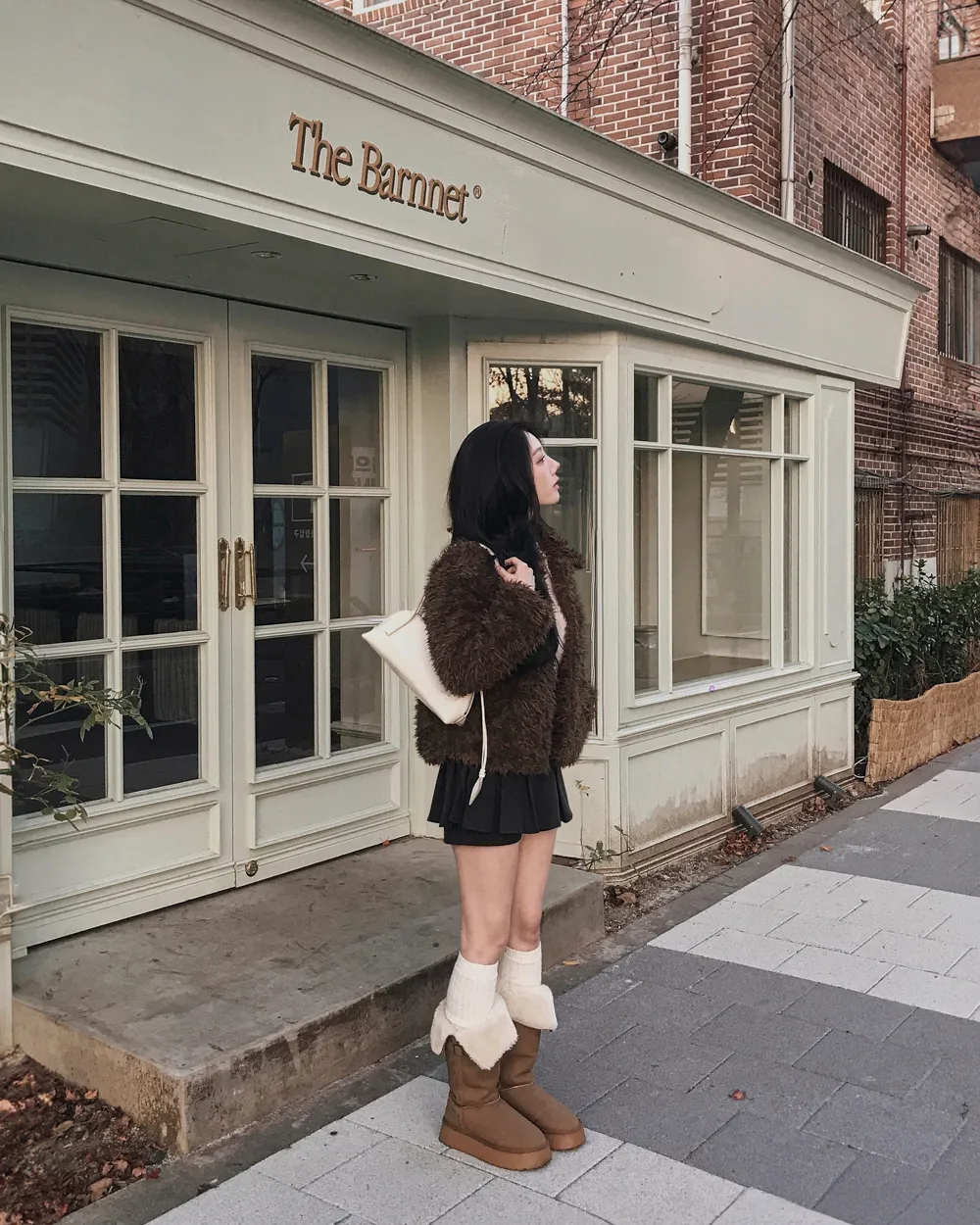 긴팔 티셔츠 모델 착용 이미지-S1L99