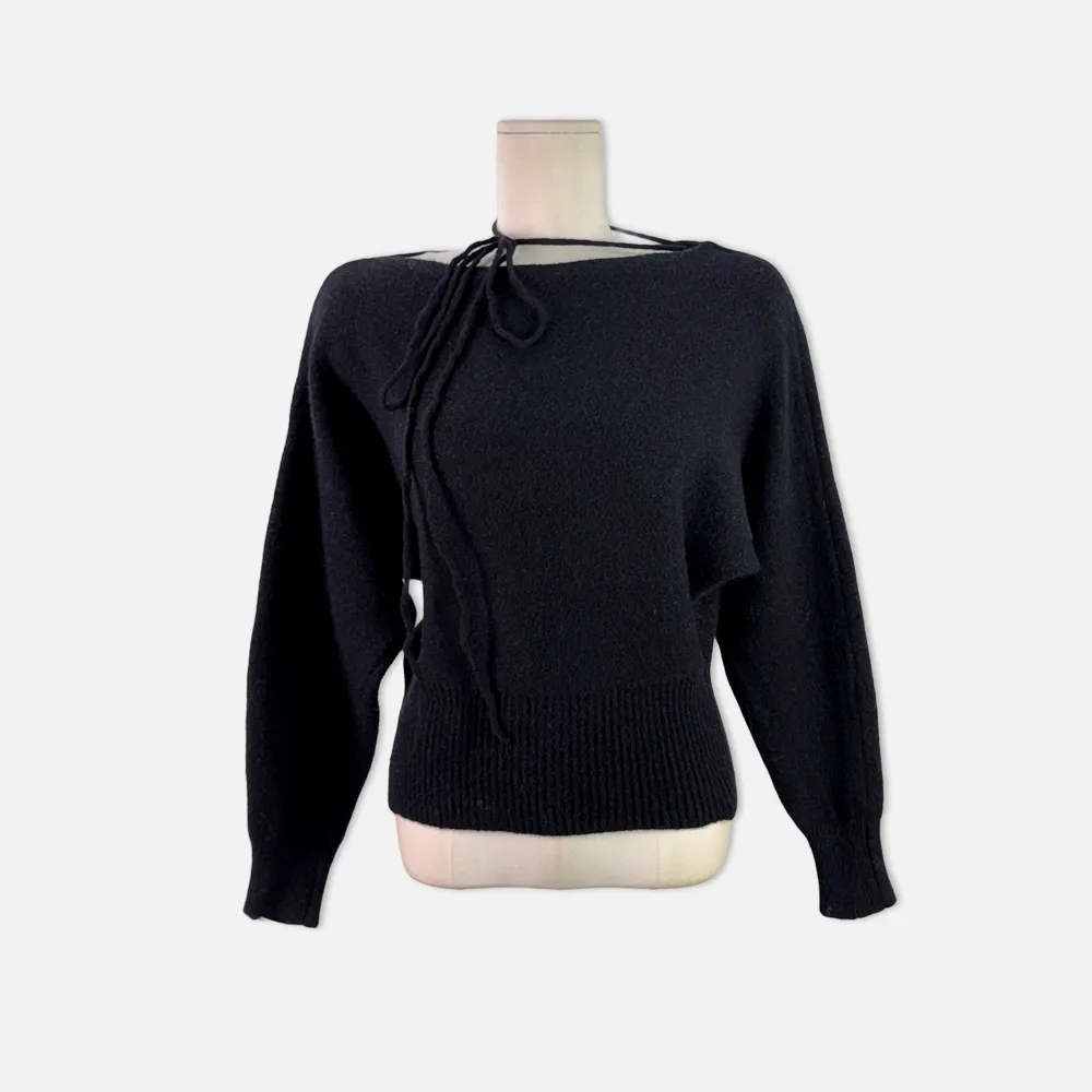 긴팔 티셔츠 차콜 색상 이미지-S1L13