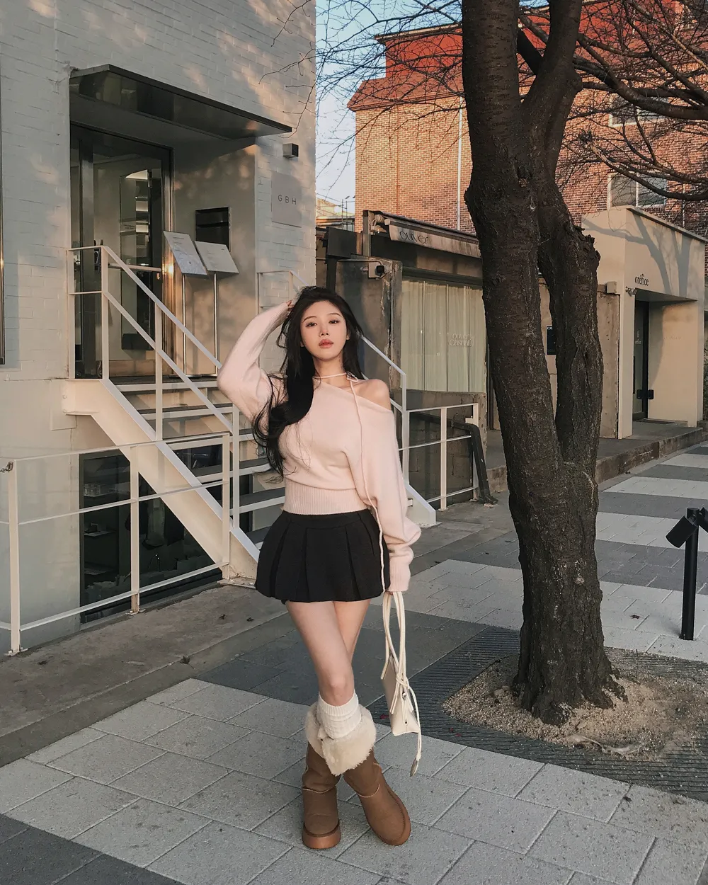 긴팔 티셔츠 모델 착용 이미지-S1L61