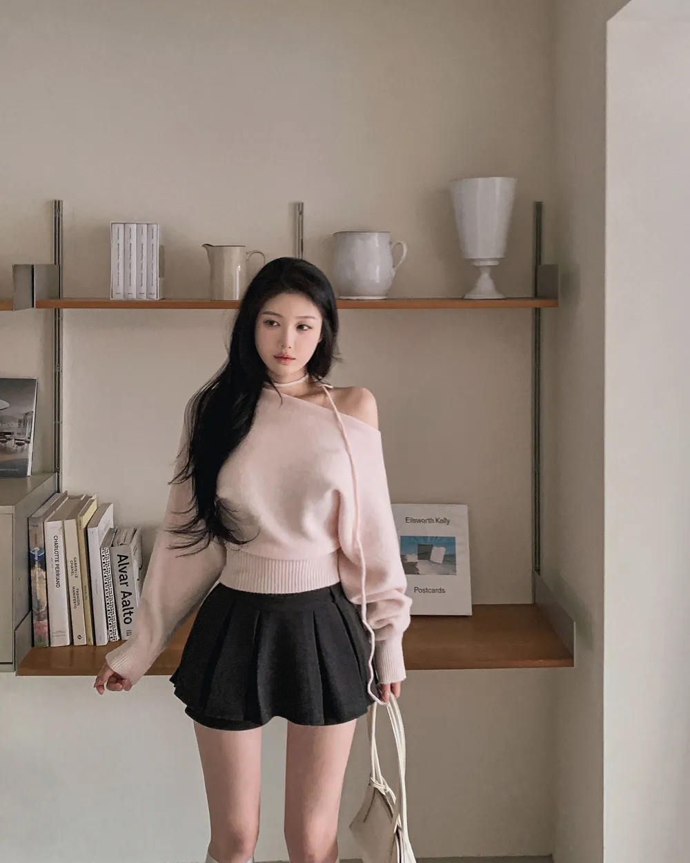 긴팔 티셔츠 모델 착용 이미지-S1L59