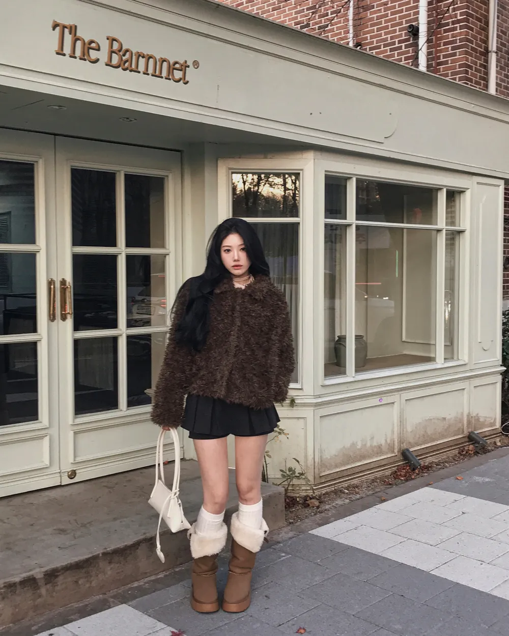 긴팔 티셔츠 모델 착용 이미지-S1L84