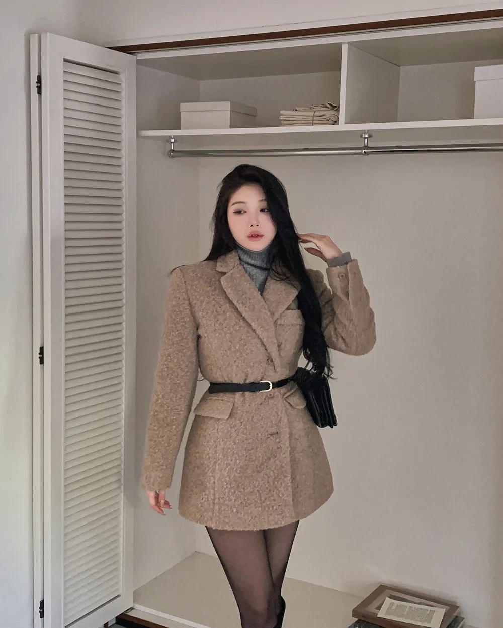 긴팔 티셔츠 모델 착용 이미지-S1L71