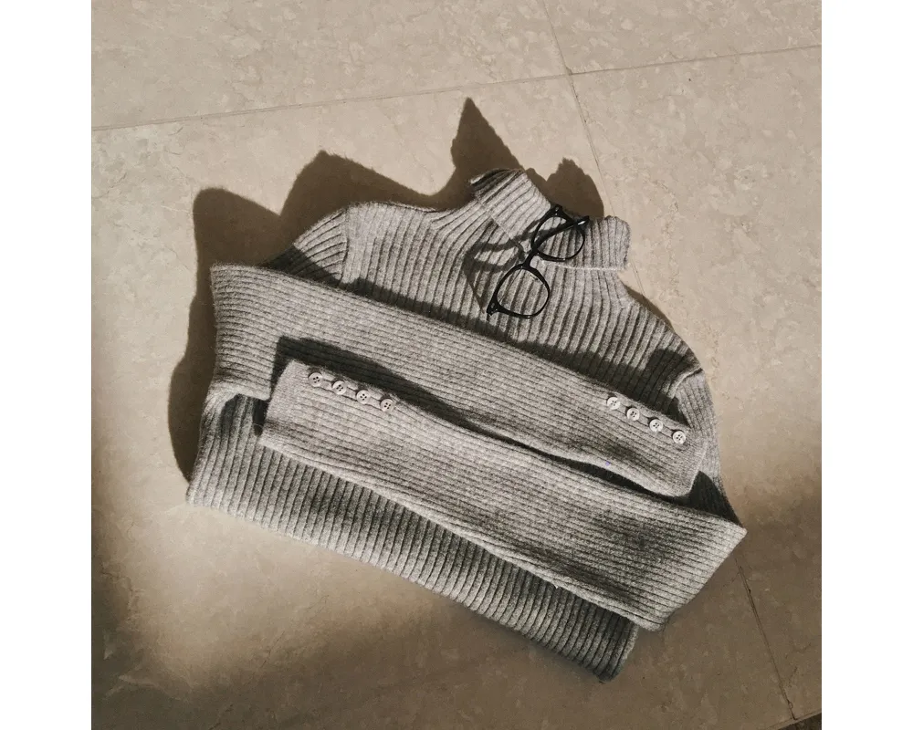 긴팔 티셔츠 크림 색상 이미지-S3L40