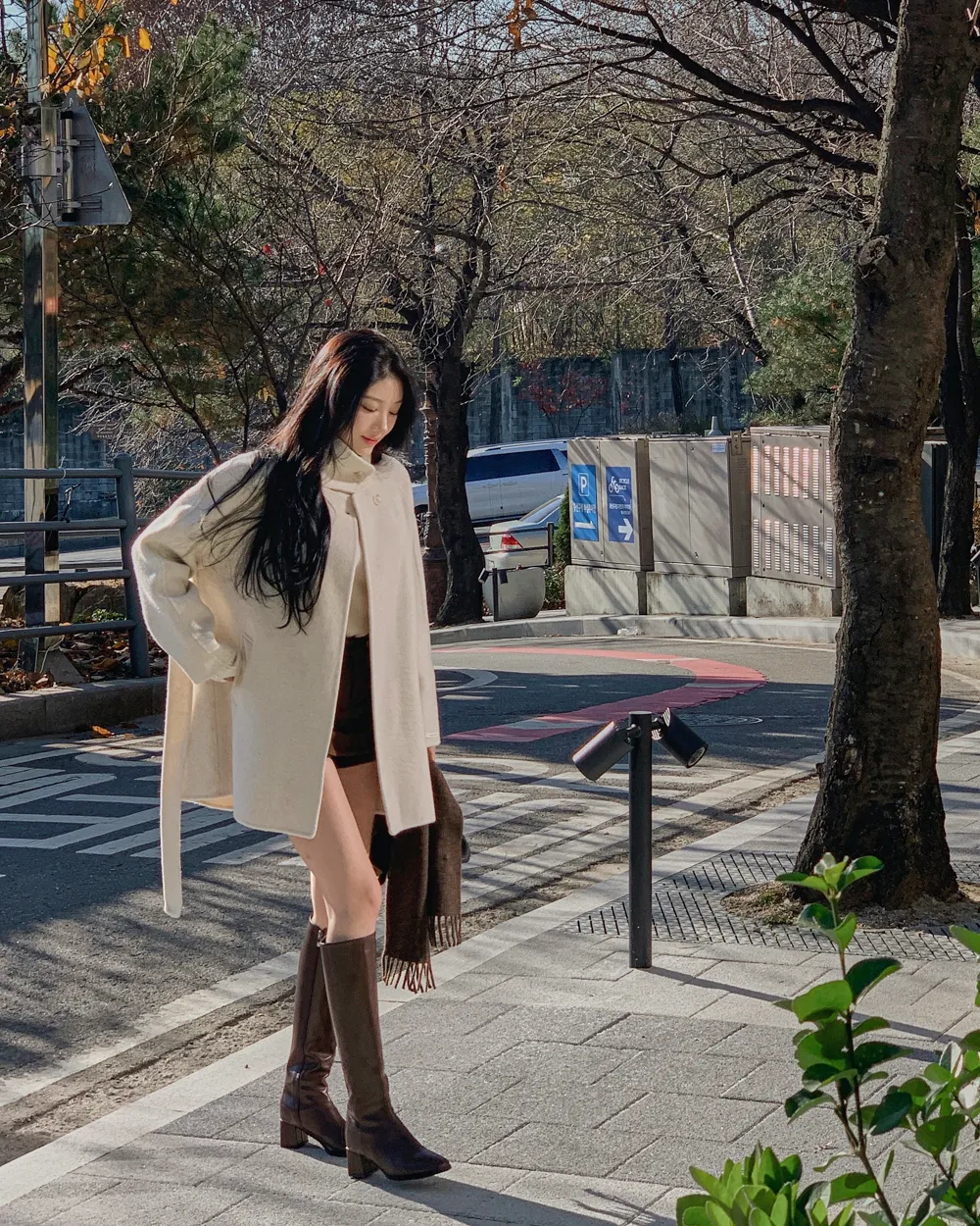 긴팔 티셔츠 모델 착용 이미지-S3L27