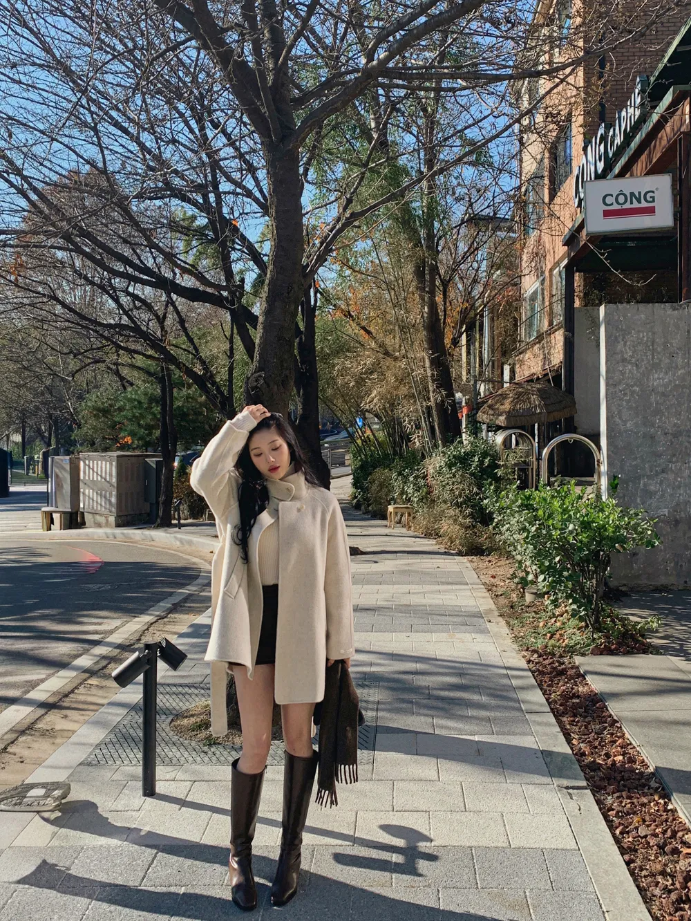 긴팔 티셔츠 모델 착용 이미지-S3L15