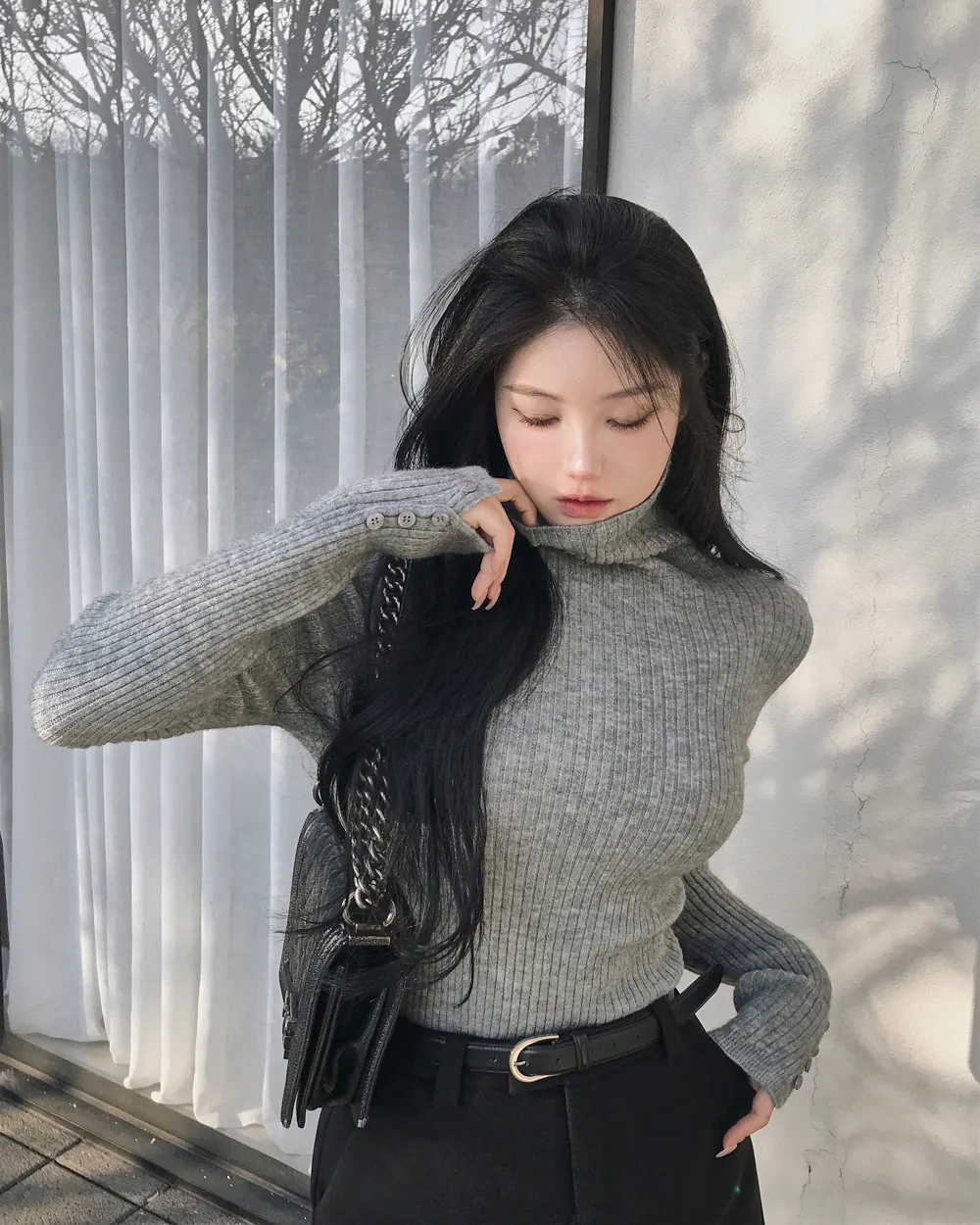 긴팔 티셔츠 모델 착용 이미지-S1L40