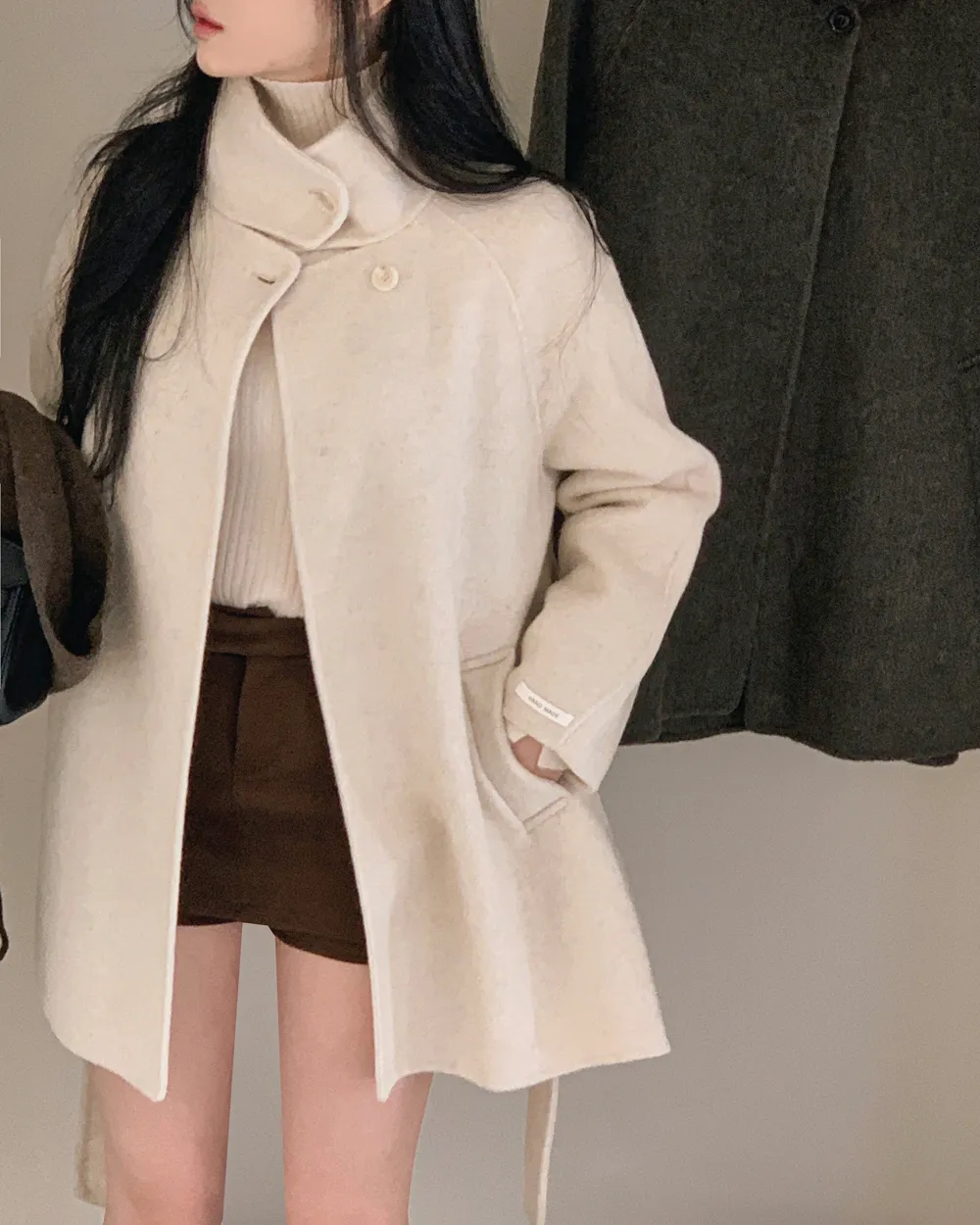 긴팔 티셔츠 모델 착용 이미지-S3L24